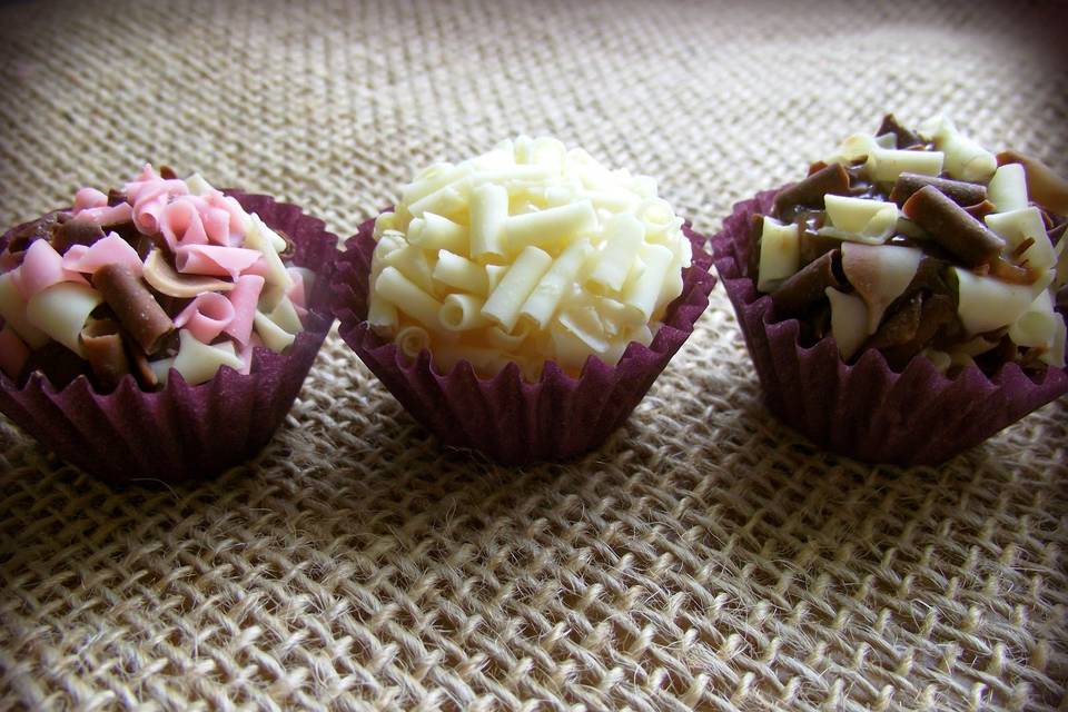 Brigadeiros com raspas gourmet