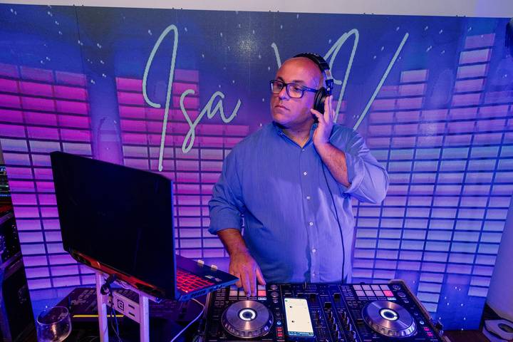 Mesa DJ