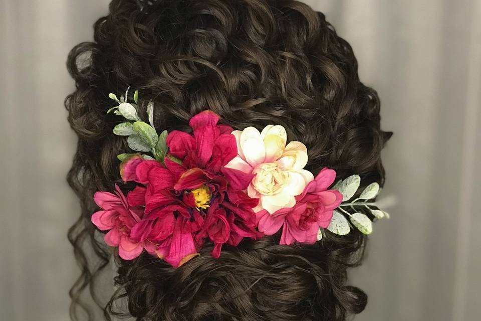 Penteado Cacheado