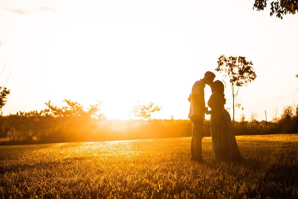 Casal no por do sol