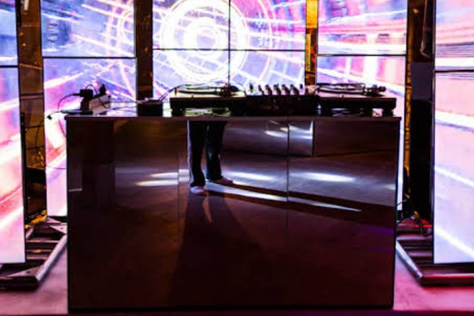 Dj