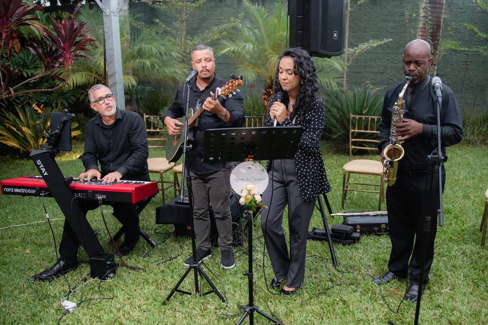 Formato com Sax