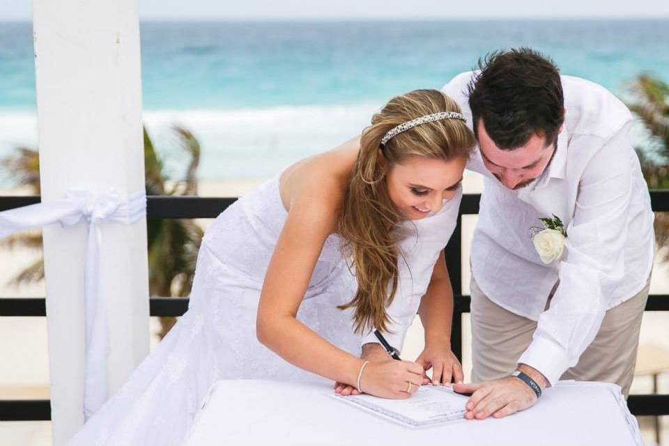 G & F | Cancun