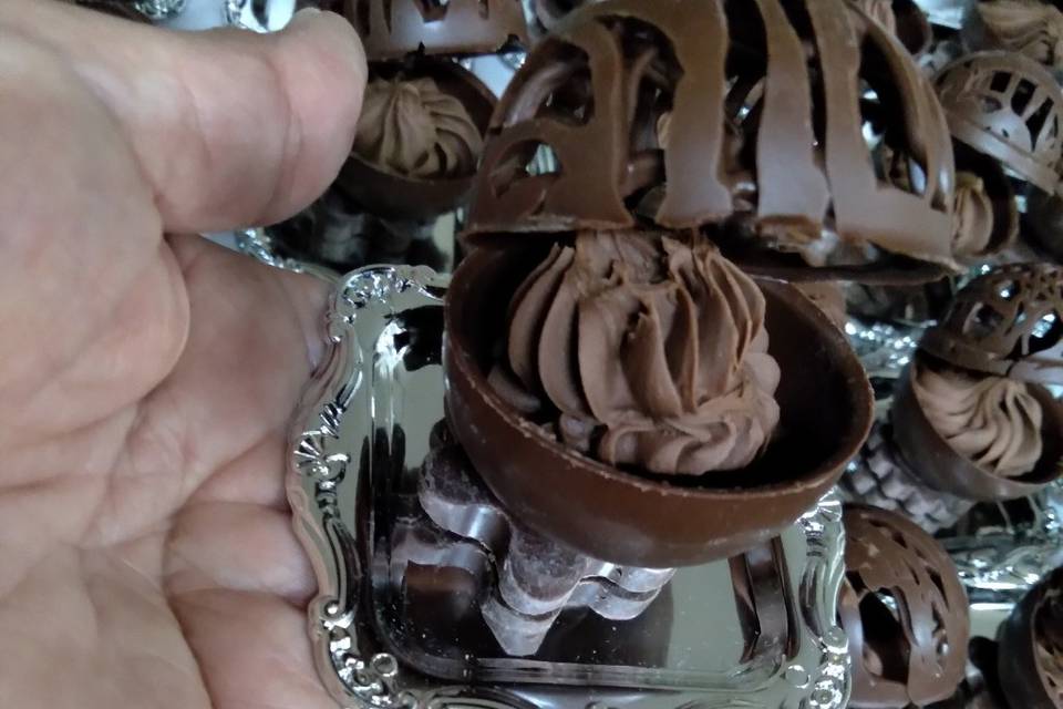 Brigadeiro rendado recheio Nut