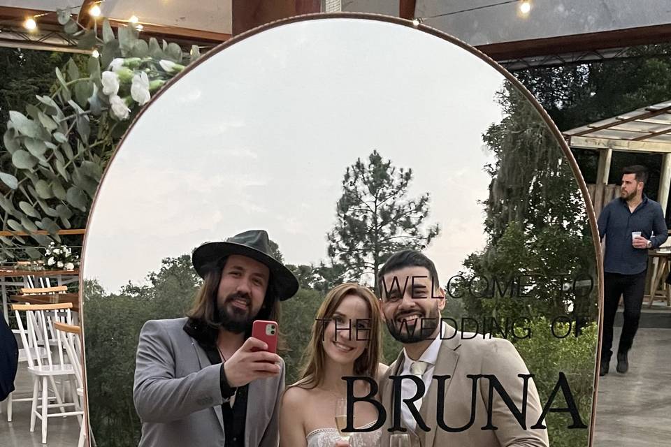Teve música especial