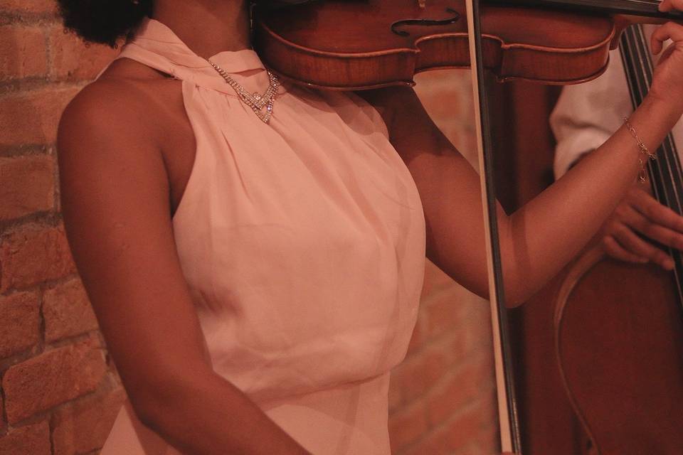 Izandra Machado Violinista