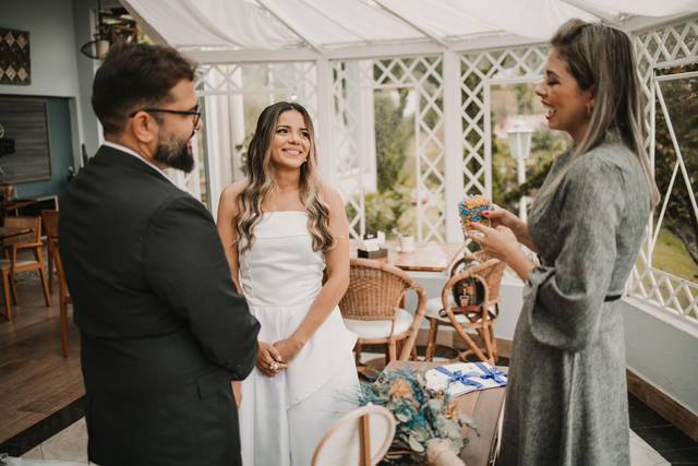 Celebrante de Casamento