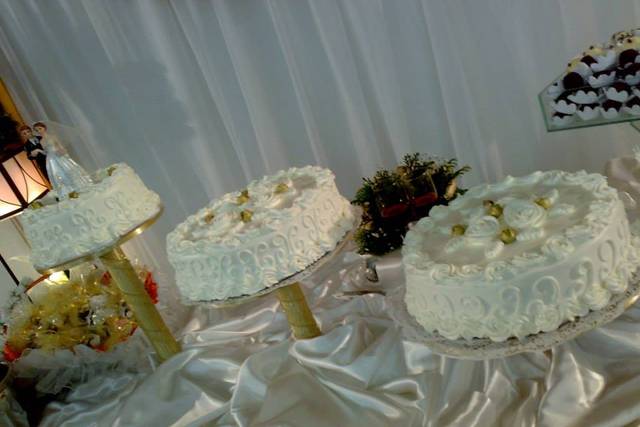 Bolo clássico com chantilly