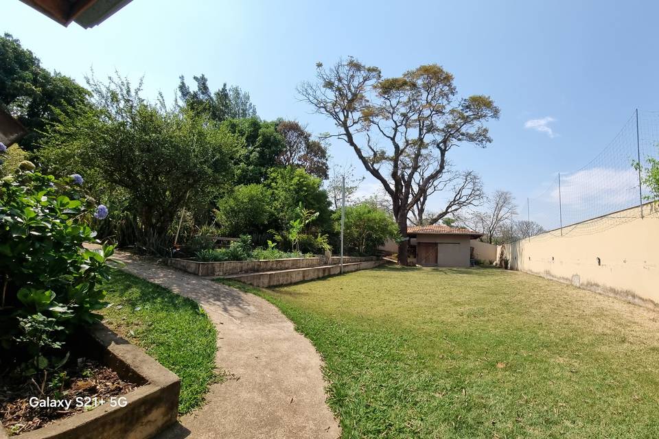 Área externa gramado