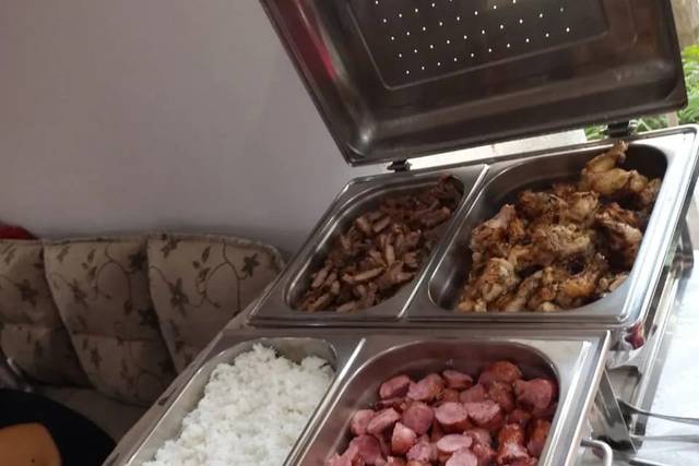 Rechaud com churrasco