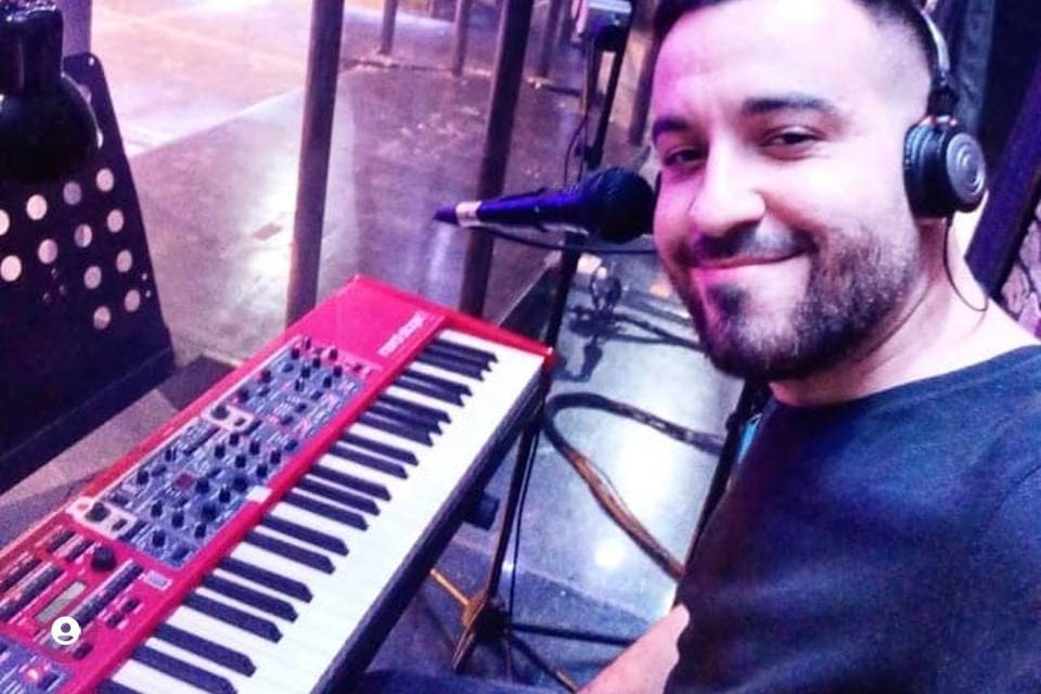 Ede Felipe - Teclados