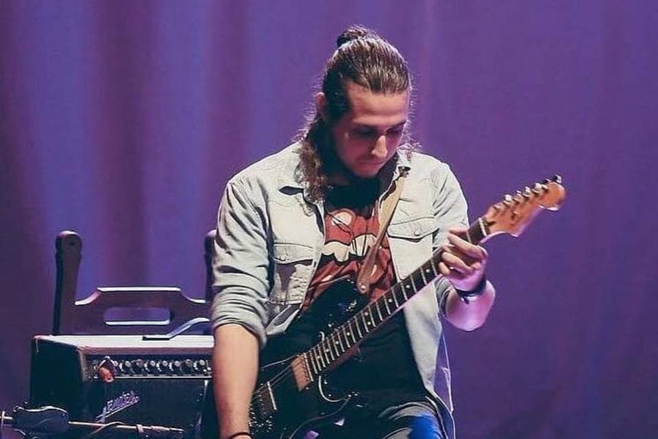 Vinny Andrade - guitarra