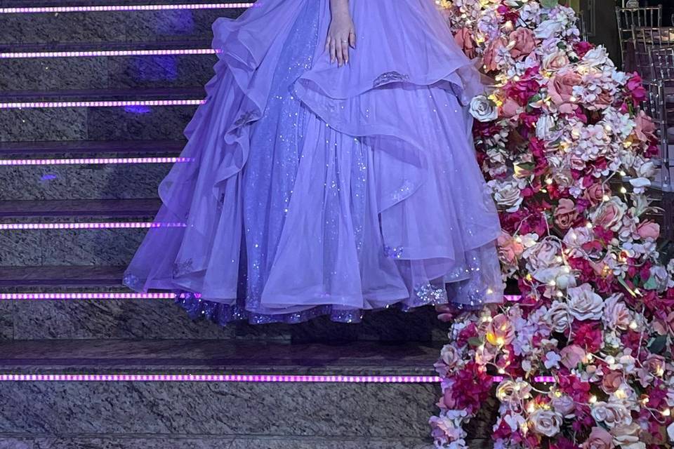 Debutante Julia