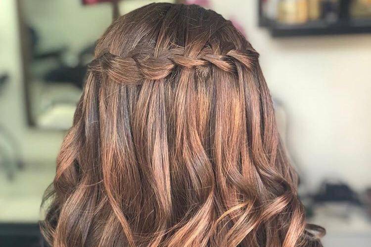 Penteado Solto com trança