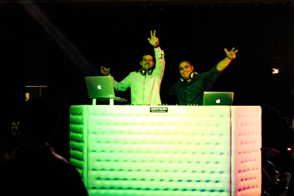 14DJ MAX e DJ MIRO